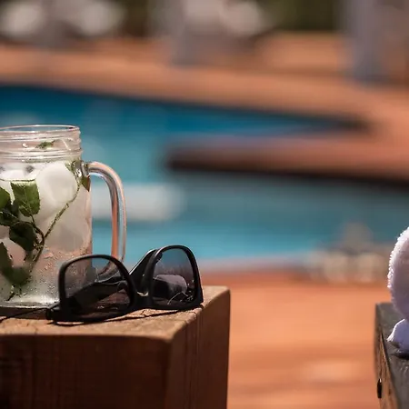 호텔 The Mint - Saint