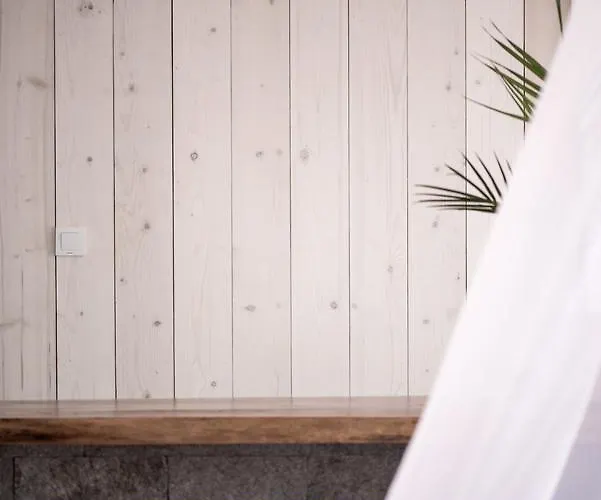 The Mint - Saint Хотел 2*